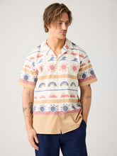 Charger l'image dans la galerie, Chemise à motifs plage à manches courtes - Relaxed print short sleeve shirt