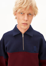 Charger l'image dans la galerie, Polo sweat en coton bio Armedangels chez WeCo Store