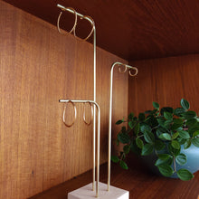 Charger l'image dans la galerie, Petites créoles torsadées - Hobe