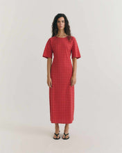 Charger l'image dans la galerie, Robe à carreaux avec détails au dos - Red checks seersucker kina dress