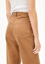 Charger l'image dans la galerie, Jean large en coton recyclé - Enijaa