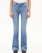 Charger l'image dans la galerie, Jeans évasé - Anamaa