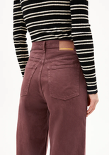 Charger l'image dans la galerie, Jean large en coton recyclé - Enijaa