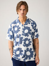 Charger l'image dans la galerie, Chemise à fleurs à courtes manches - Relaxed linen-mix print
