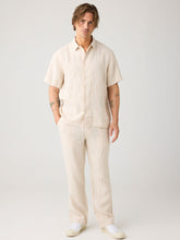 Charger l'image dans la galerie, Chemise en lin rayée à manches courtes - Relaxed linen stripe short sleeve shirt
