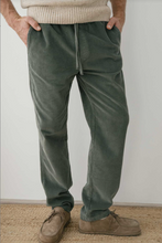 Charger l'image dans la galerie, Pantalon velours à cordon two thirds weco store
