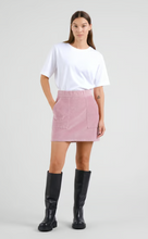 Charger l'image dans la galerie, Mini-jupe en velours côtelé - Majorna corduroy lilas pink
