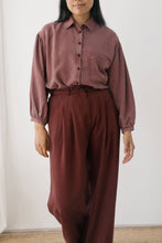 Charger l'image dans la galerie, pantalon large à pince en tencel lyocell two thirds weco store
