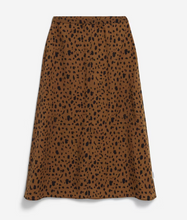 Charger l&#39;image dans la galerie, Jupe midi en tencel - Wolaaria leopaa

