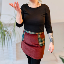 Charger l'image dans la galerie, Beetle's Needles - Jupe poches carreaux
