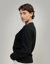 Charger l'image dans la galerie, Pull en laine reycyclée - Laura
