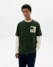 Charger l&#39;image dans la galerie, T-shirt avec graphisme - House bottle green aaron tee
