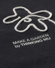 Charger l&#39;image dans la galerie, Sweat brodé à fleur - Flower rope navy leon sweatshirt
